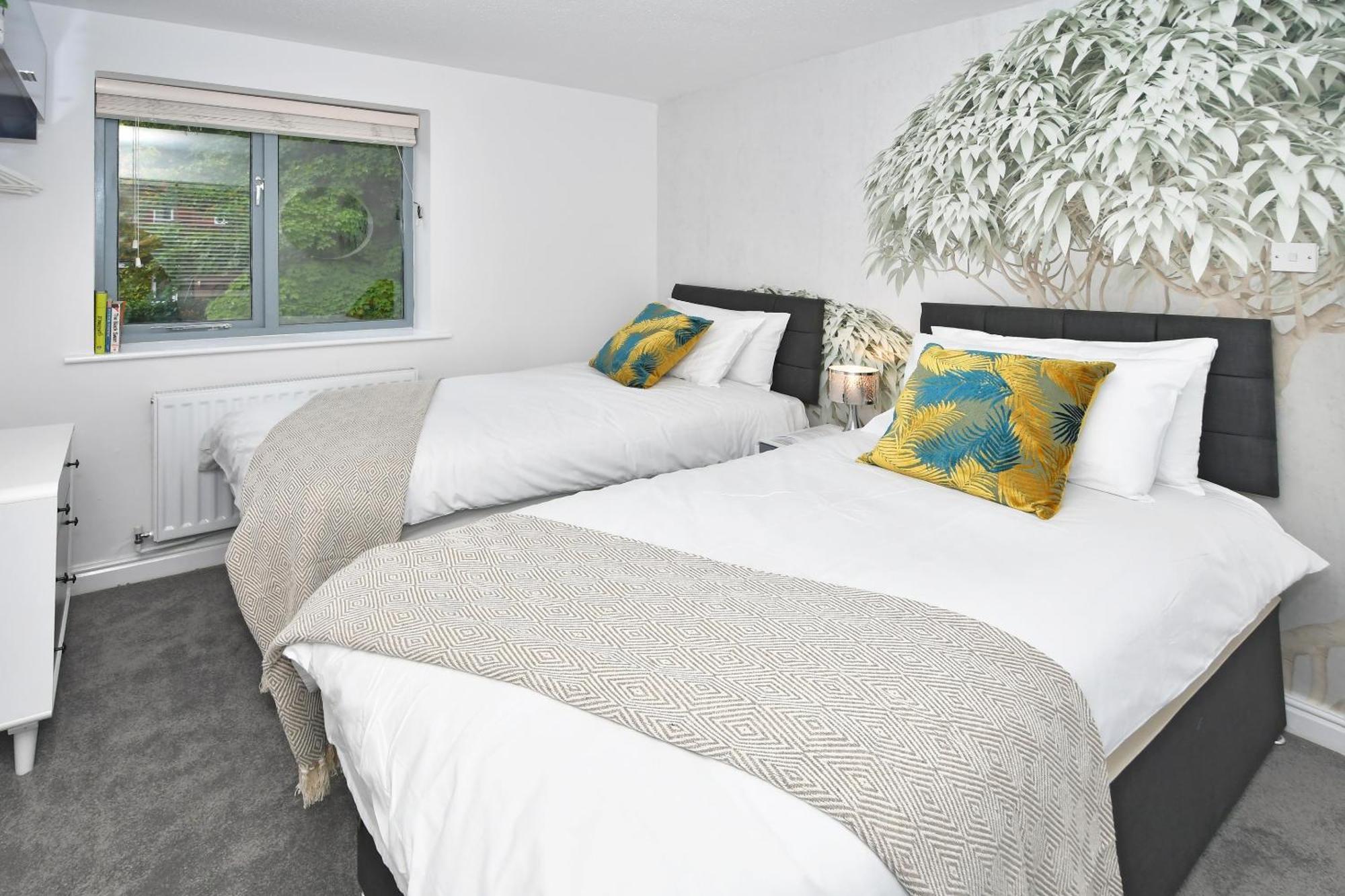 Townhouse @ Aboyne Close برمنغهام المظهر الخارجي الصورة