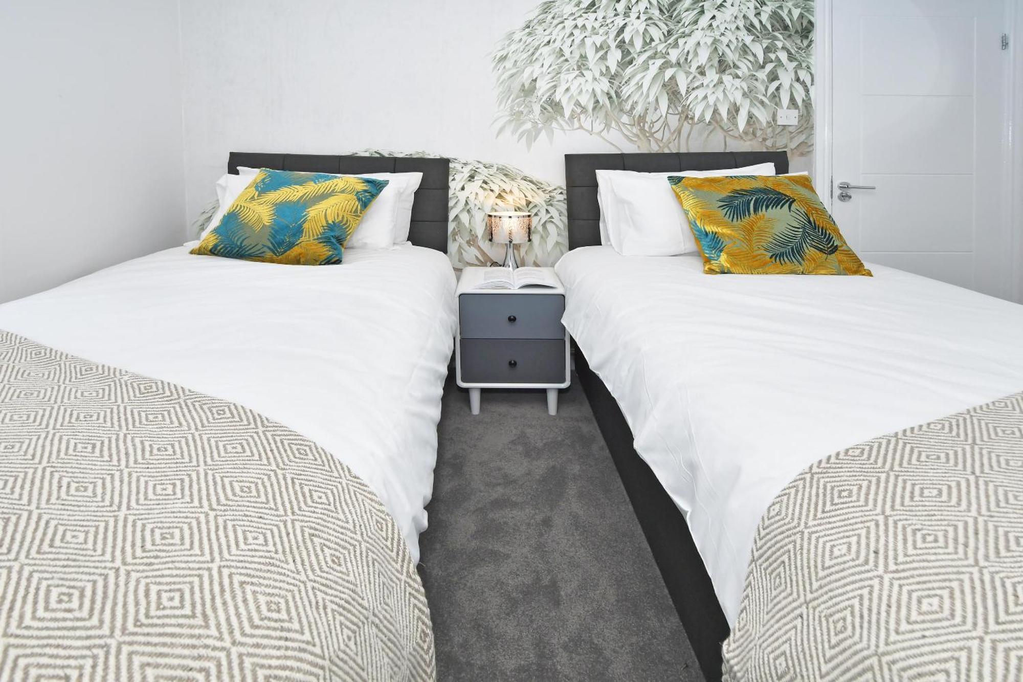 Townhouse @ Aboyne Close برمنغهام المظهر الخارجي الصورة